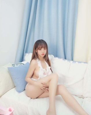 迷人的保姆完整_HD在线观看高清